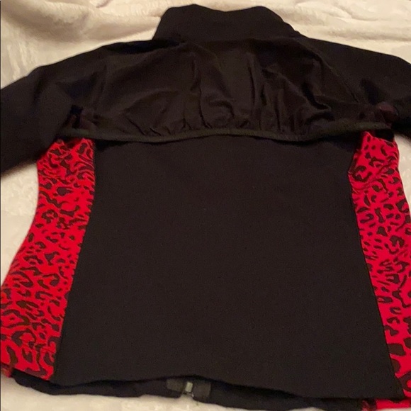 Fits big - Picture 6 of 10